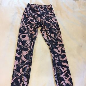 lululemon athletica yoga pants size 2